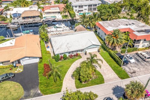 Casa en alquiler en Pompano Beach, Florida, 3 dormitorios, 174.75 m2 № 815710 - foto 1