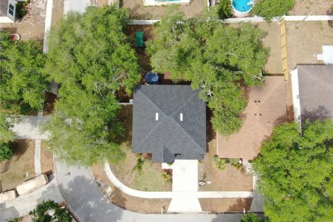 House in Valrico, Florida 4 bedrooms, 217.48 sq.m. № 1732204 - photo 3