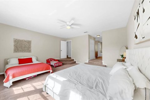 House in Valrico, Florida 4 bedrooms, 217.48 sq.m. № 1732204 - photo 27