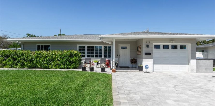 Casa en Saint Petersburg, Florida 3 dormitorios, 132.57 m2 № 1732216
