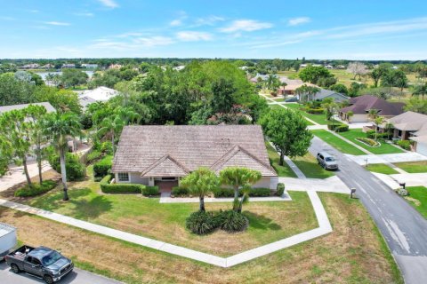 Villa ou maison à louer à Wellington, Floride: 4 chambres, 257.53 m2 № 1188520 - photo 1