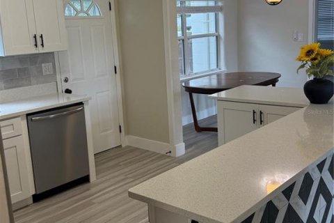 Villa ou maison à vendre à Orlando, Floride: 3 chambres, 131.74 m2 № 2408734 - photo 13