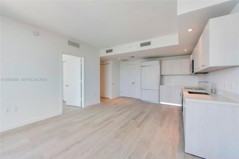 Copropriété à louer à Miami, Floride: 1 chambre, 50.26 m2 № 2281867 - photo 8