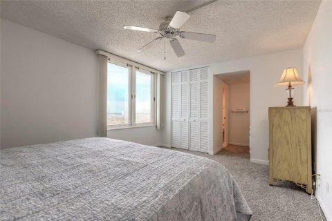Condo in Daytona Beach Shores, Florida, 2 bedrooms  № 1815735 - photo 24