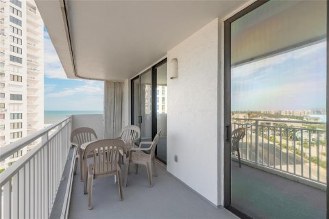 Condo in Daytona Beach Shores, Florida, 2 bedrooms  № 1815735 - photo 18