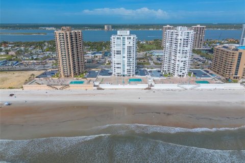 Condo in Daytona Beach Shores, Florida, 2 bedrooms  № 1815735 - photo 6