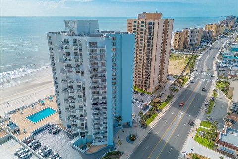 Condo in Daytona Beach Shores, Florida, 2 bedrooms  № 1815735 - photo 8