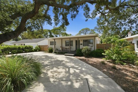 Villa ou maison à vendre à Saint Petersburg, Floride: 3 chambres, 127.18 m2 № 2329352 - photo 2