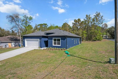 House in Inverness, Florida 4 bedrooms, 193.33 sq.m. № 1583158 - photo 3