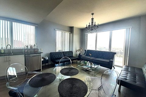 Condominio en alquiler en Miami, Florida, 1 dormitorio, 61.32 m2 № 1766468 - foto 9