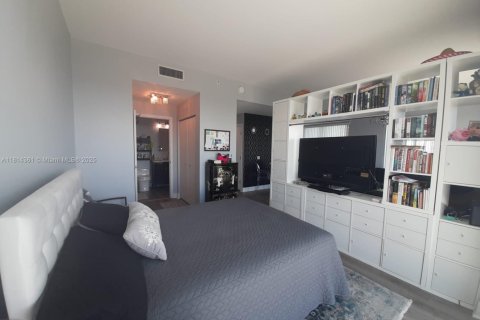 Condominio en alquiler en Miami, Florida, 1 dormitorio, 61.32 m2 № 1766468 - foto 16
