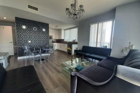 Condominio en alquiler en Miami, Florida, 1 dormitorio, 61.32 m2 № 1766468 - foto 4