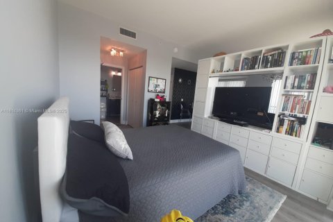 Condominio en alquiler en Miami, Florida, 1 dormitorio, 61.32 m2 № 1766468 - foto 14