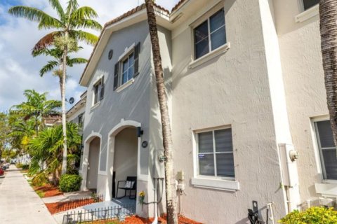 Купить таунхаус в Хомстед, Флорида 3 спальни, 140.19м2, № 2033302 - фото 14