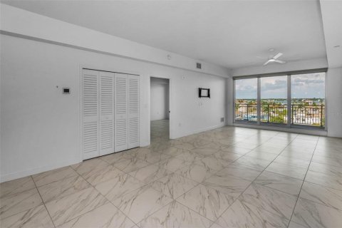 Condo in Clearwater, Florida, 3 bedrooms  № 1683080 - photo 28