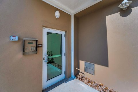 Condo in Clearwater, Florida, 3 bedrooms  № 1683080 - photo 11
