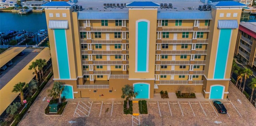 Condo in Clearwater, Florida, 3 bedrooms  № 1683080