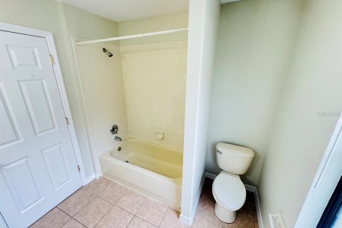 Casa en venta en Kissimmee, Florida, 4 dormitorios, 230.21 m2 № 1904069 - foto 25