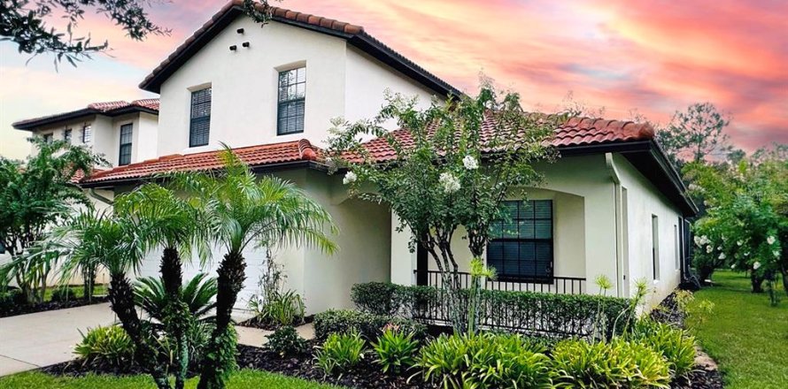 Casa en Kissimmee, Florida 4 dormitorios, 230.21 m2 № 1904069