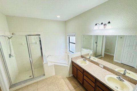 Casa en venta en Kissimmee, Florida, 4 dormitorios, 230.21 m2 № 1904069 - foto 19
