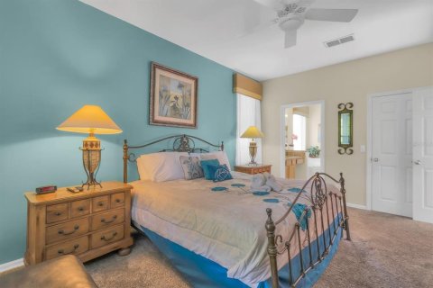 Casa en venta en Kissimmee, Florida, 7 dormitorios, 267.84 m2 № 2377947 - foto 27