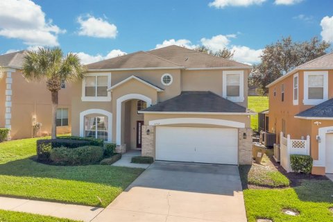 Casa en venta en Kissimmee, Florida, 7 dormitorios, 267.84 m2 № 2377947 - foto 7