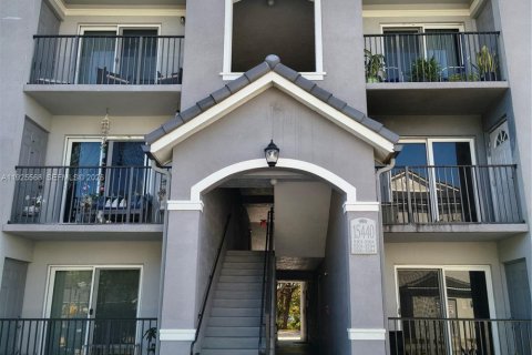 Condominio en alquiler en Homestead, Florida, 1 dormitorio, 60.39 m2 № 1987953 - foto 18