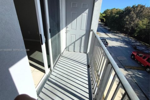 Condominio en alquiler en Homestead, Florida, 1 dormitorio, 60.39 m2 № 1987953 - foto 17