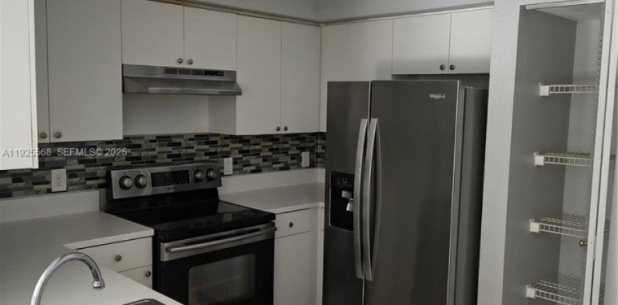 Кондоминиум с 1 спальней в Хомстед, Флорида № 1987953