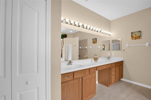 Villa ou maison à vendre à Ocala, Floride: 4 chambres, 228.17 m2 № 2403097 - photo 23