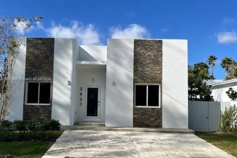 House in Fort Lauderdale, Florida 4 bedrooms, 153.75 sq.m. № 2194794