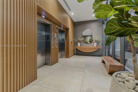 Condominio en venta en Miami, Florida, 1 dormitorio, 38.83 m2 № 2033513 - foto 10