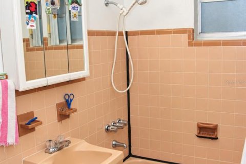 Villa ou maison à vendre à Ormond Beach, Floride: 2 chambres, 72.84 m2 № 2421830 - photo 10