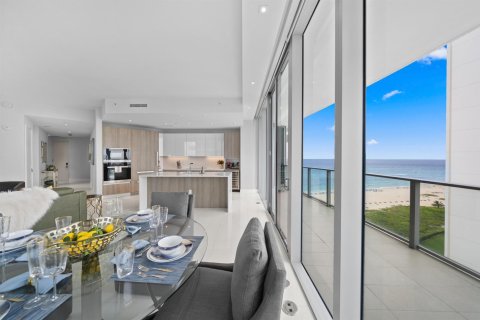 Condo à Riviera Beach, Floride, 2 chambres № 2171694