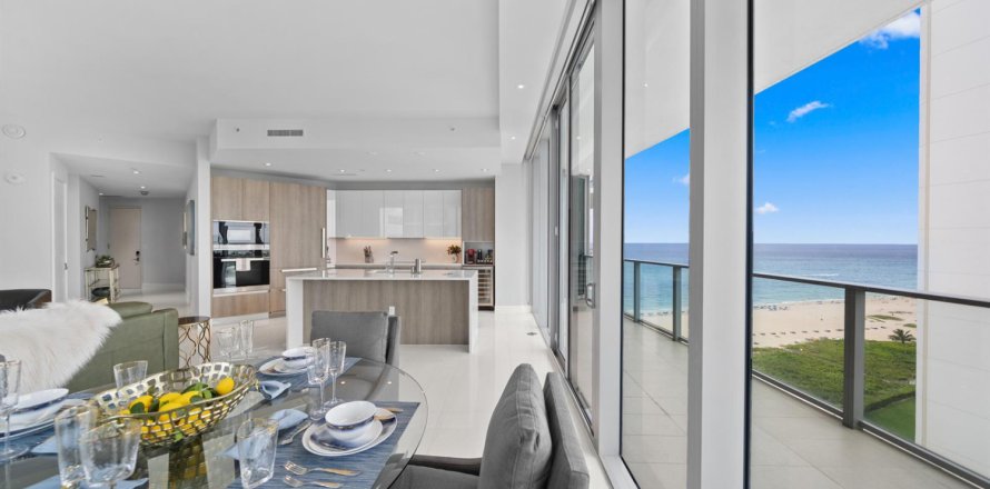 Condo à Riviera Beach, Floride, 2 chambres  № 2171694