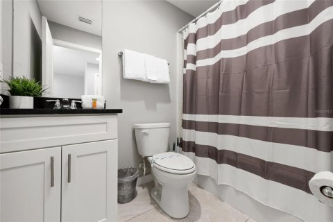 Touwnhouse à vendre à Kissimmee, Floride: 4 chambres, 162.76 m2 № 2125534 - photo 16