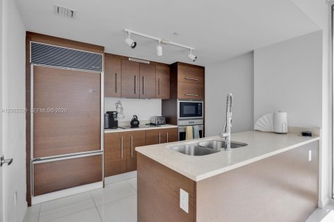 Copropriété à vendre à Miami, Floride: 2 chambres, 119.47 m2 № 2066153 - photo 7