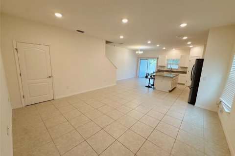 Adosado en venta en Newberry, Florida, 3 dormitorios, 155.15 m2 № 2215456 - foto 3