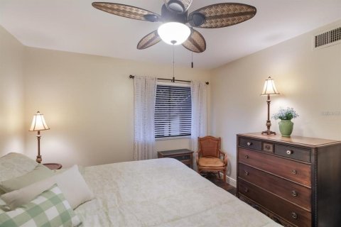 Condo in Bradenton, Florida, 2 bedrooms  № 2226526 - photo 12