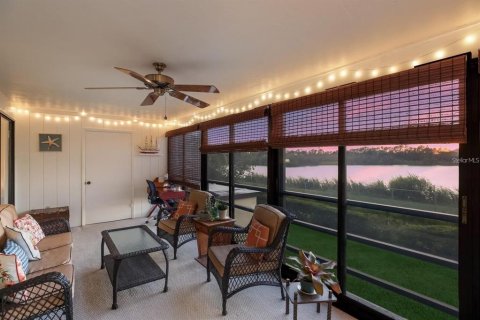 Condo in Bradenton, Florida, 2 bedrooms  № 2226526 - photo 16