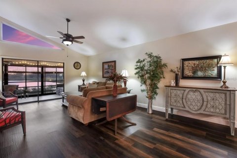 Condo in Bradenton, Florida, 2 bedrooms  № 2226526 - photo 7