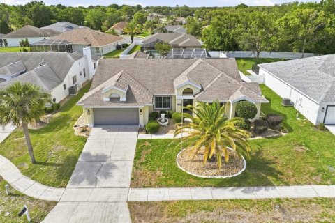 House in Spring Hill, Florida 3 bedrooms, 202.34 sq.m. № 2103181 - photo 6
