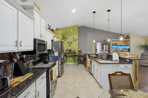 Casa en venta en Palm Coast, Florida, 3 dormitorios, 188.22 m2 № 2092737 - foto 12