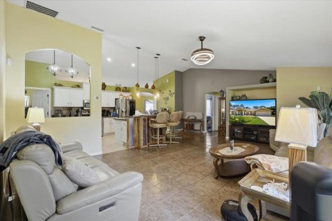Casa en venta en Palm Coast, Florida, 3 dormitorios, 188.22 m2 № 2092737 - foto 10