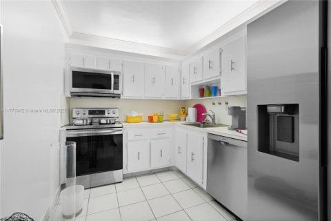 Condominio en venta en Aventura, Florida, 2 dormitorios, 121.98 m2 № 1867981 - foto 10