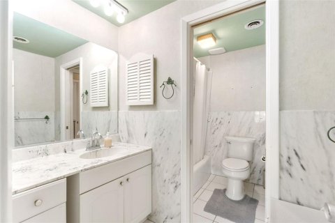Townhouse in Venice, Florida 2 bedrooms, 115.76 sq.m. № 1886338 - photo 26