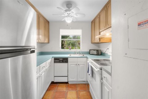 Townhouse in Venice, Florida 2 bedrooms, 115.76 sq.m. № 1886338 - photo 16