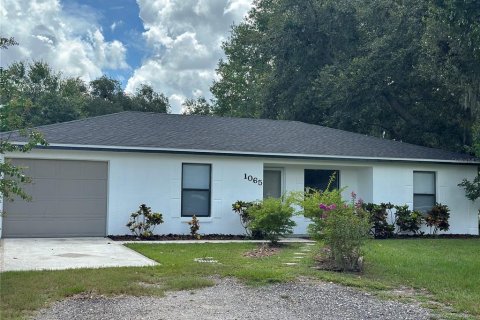 House in Lakeland, Florida 3 bedrooms, 119.01 sq.m. № 1870327 - photo 2