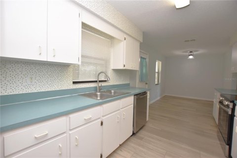 House in Lakeland, Florida 3 bedrooms, 119.01 sq.m. № 1870327 - photo 10