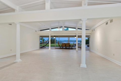 House in Ellenton, Florida 3 bedrooms, 194.17 sq.m. № 1785462 - photo 13